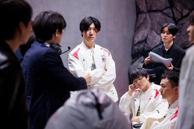 钟以上的出 钟以上的出