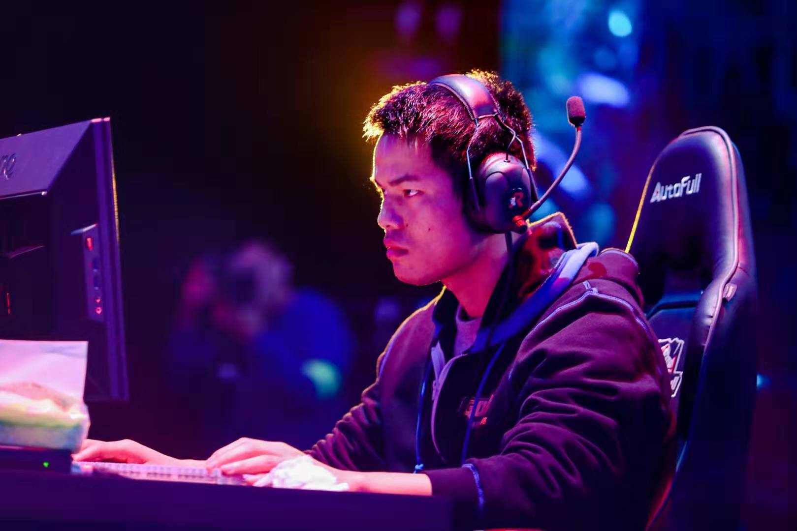 要拥有坚实 要拥有坚实